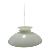 White opaline suspension