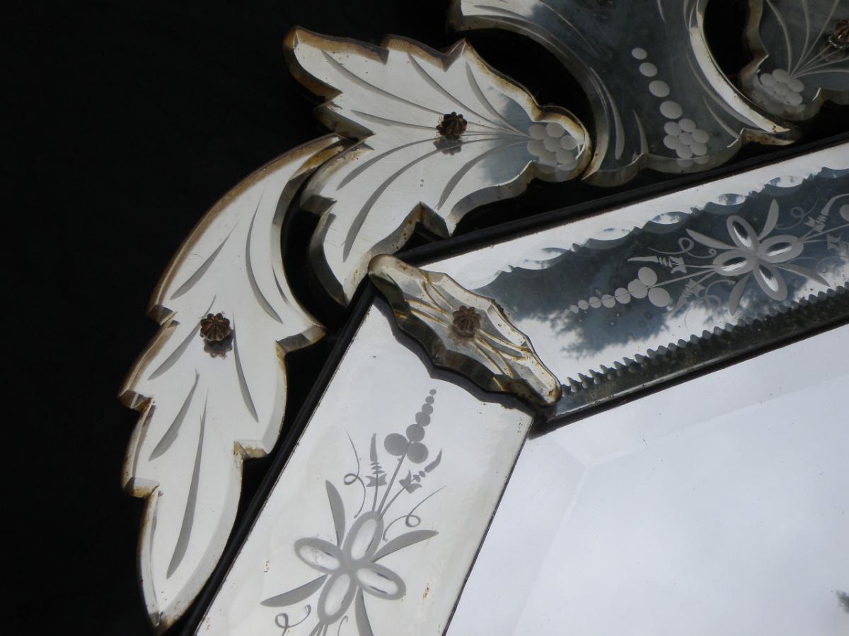 Venetian glass mirror octagonal 55x100cm