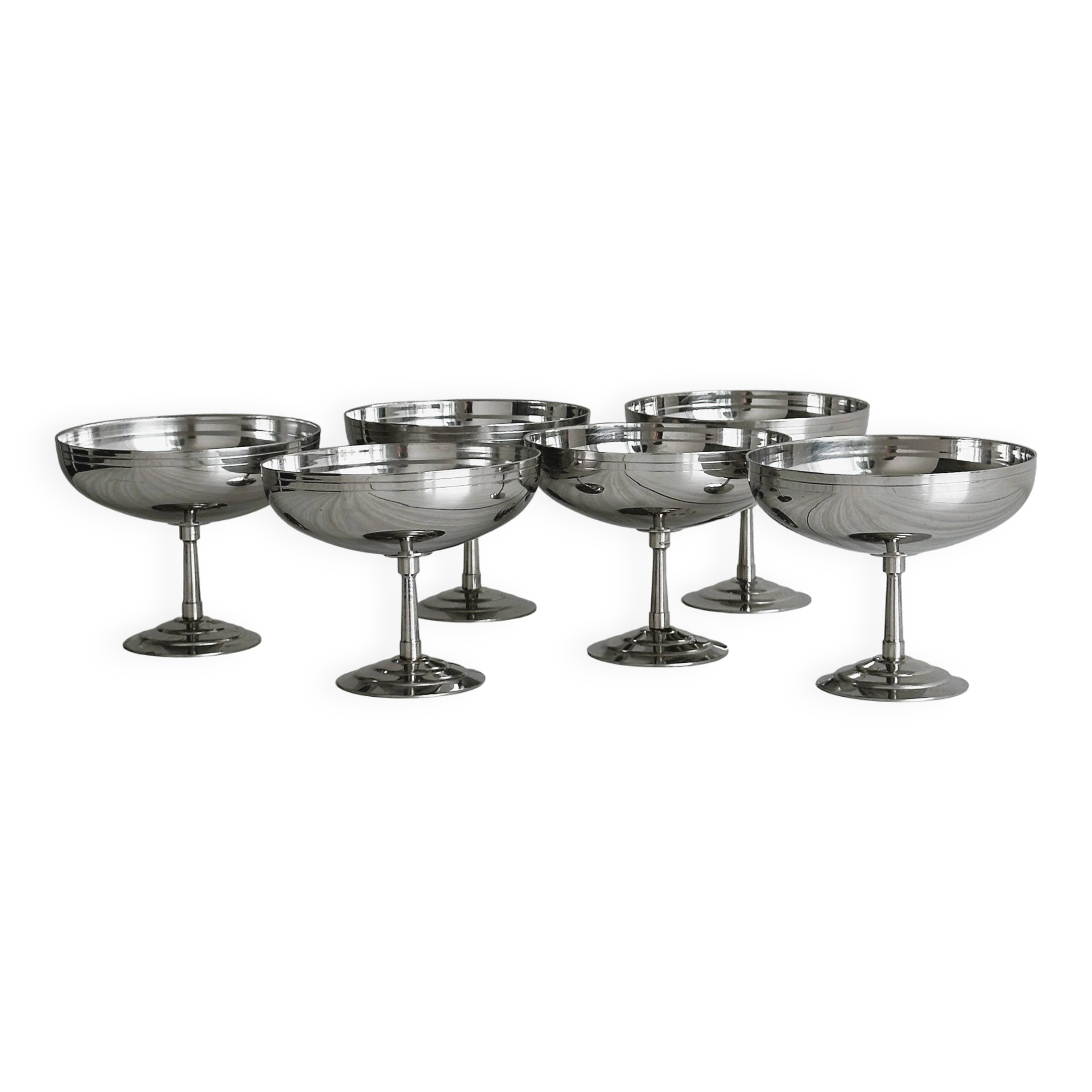 6 large stainless steel bowls on feet Letang Remy