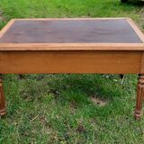 Burreau flat louis XV I style