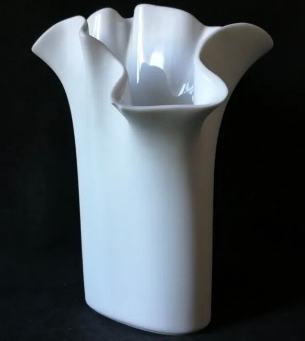 Porcelain handkerchief vase - Rosenthal Germany