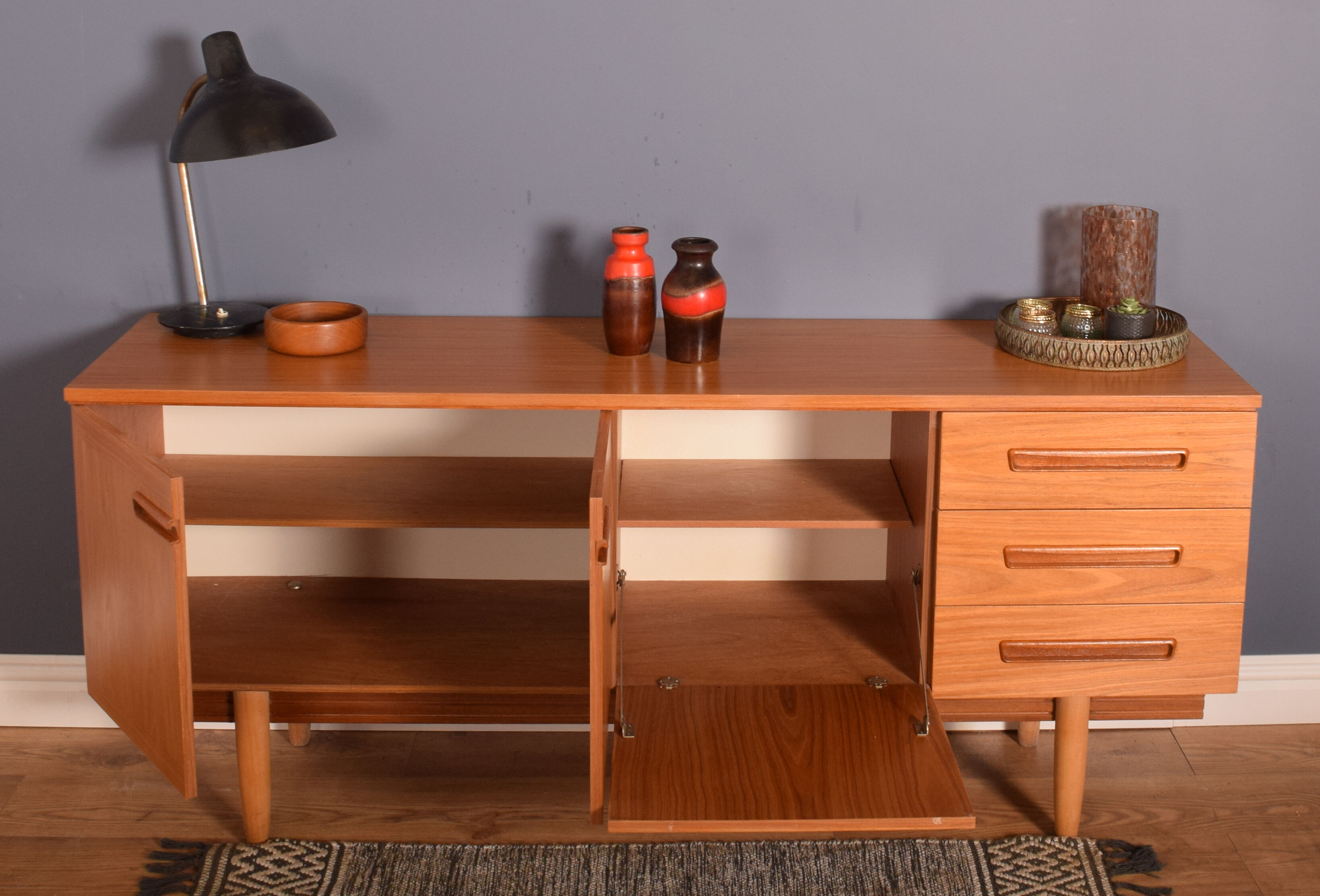 Sideboard