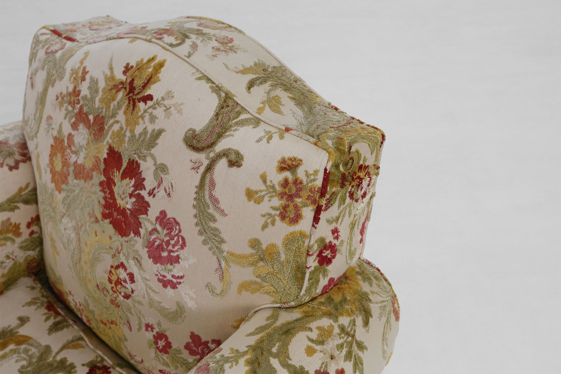 French set of lounge chairs in floral upholstery