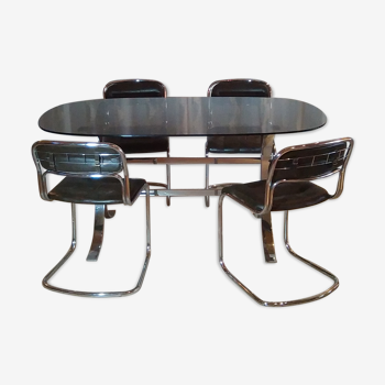 Ensemble table de salle à manger et quatre chaise années 70