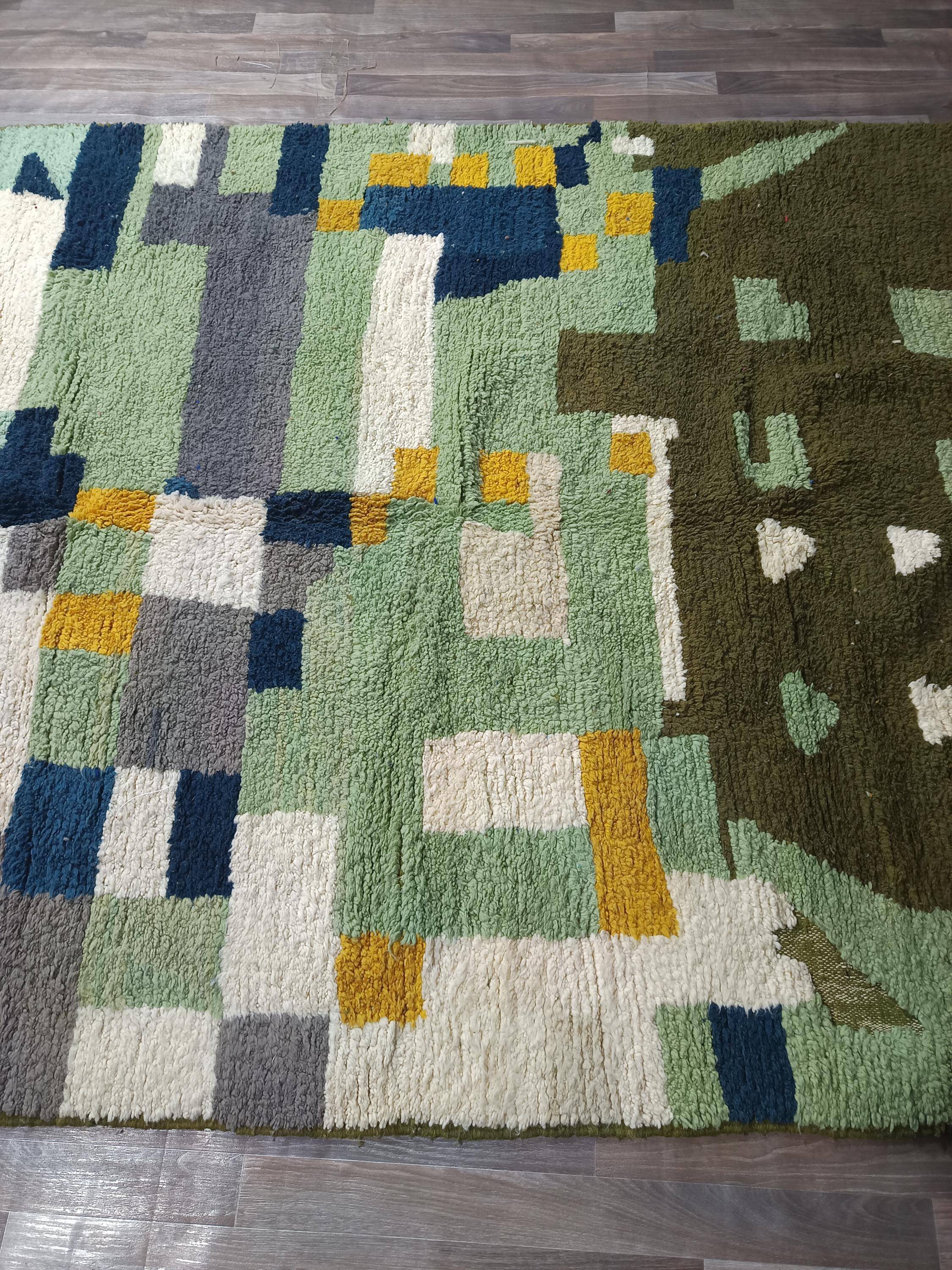 Handmade traditional carpet 250cm x 150cm Moroccan