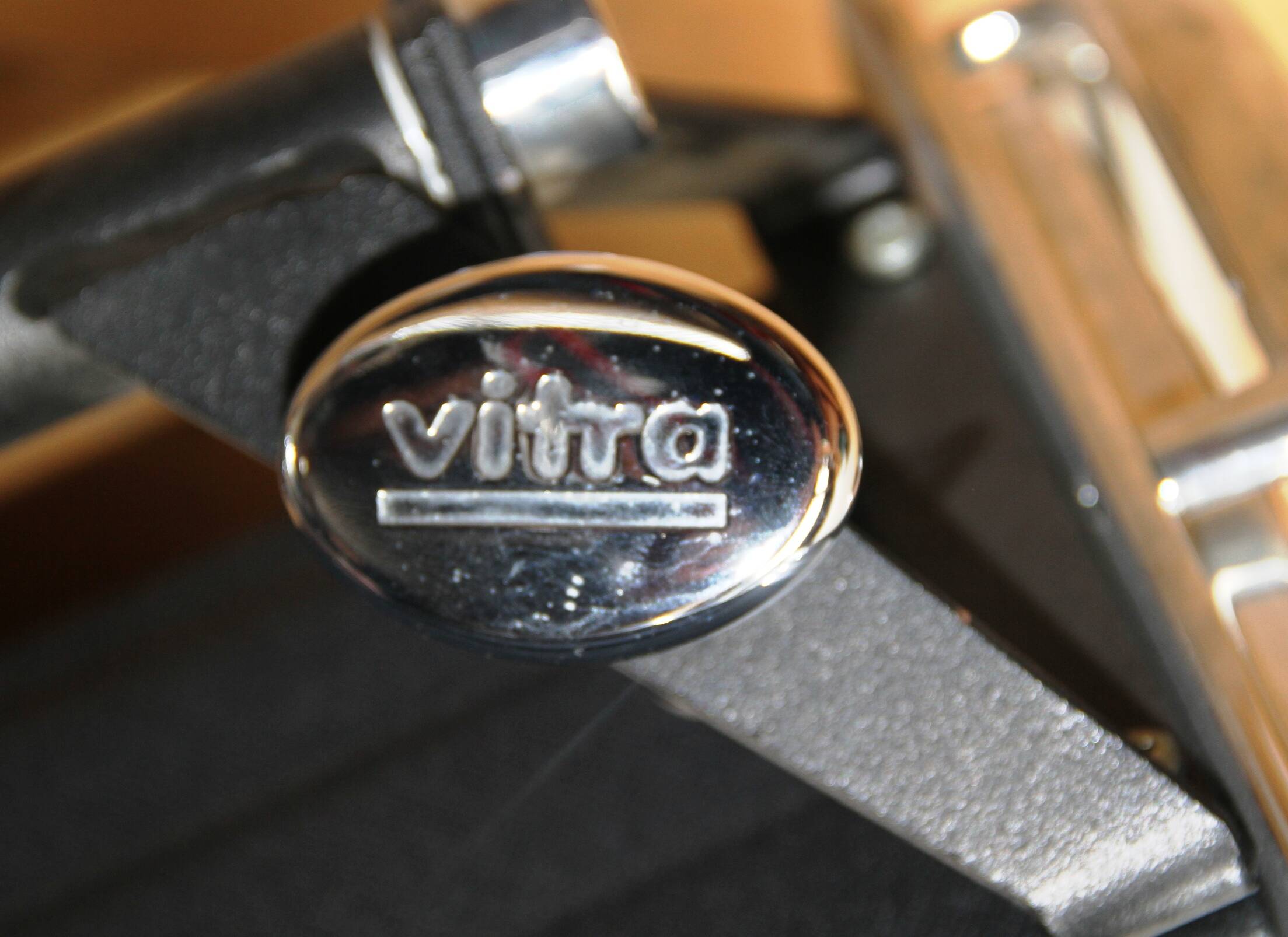 EA124 office chair, Charles & Ray Eames