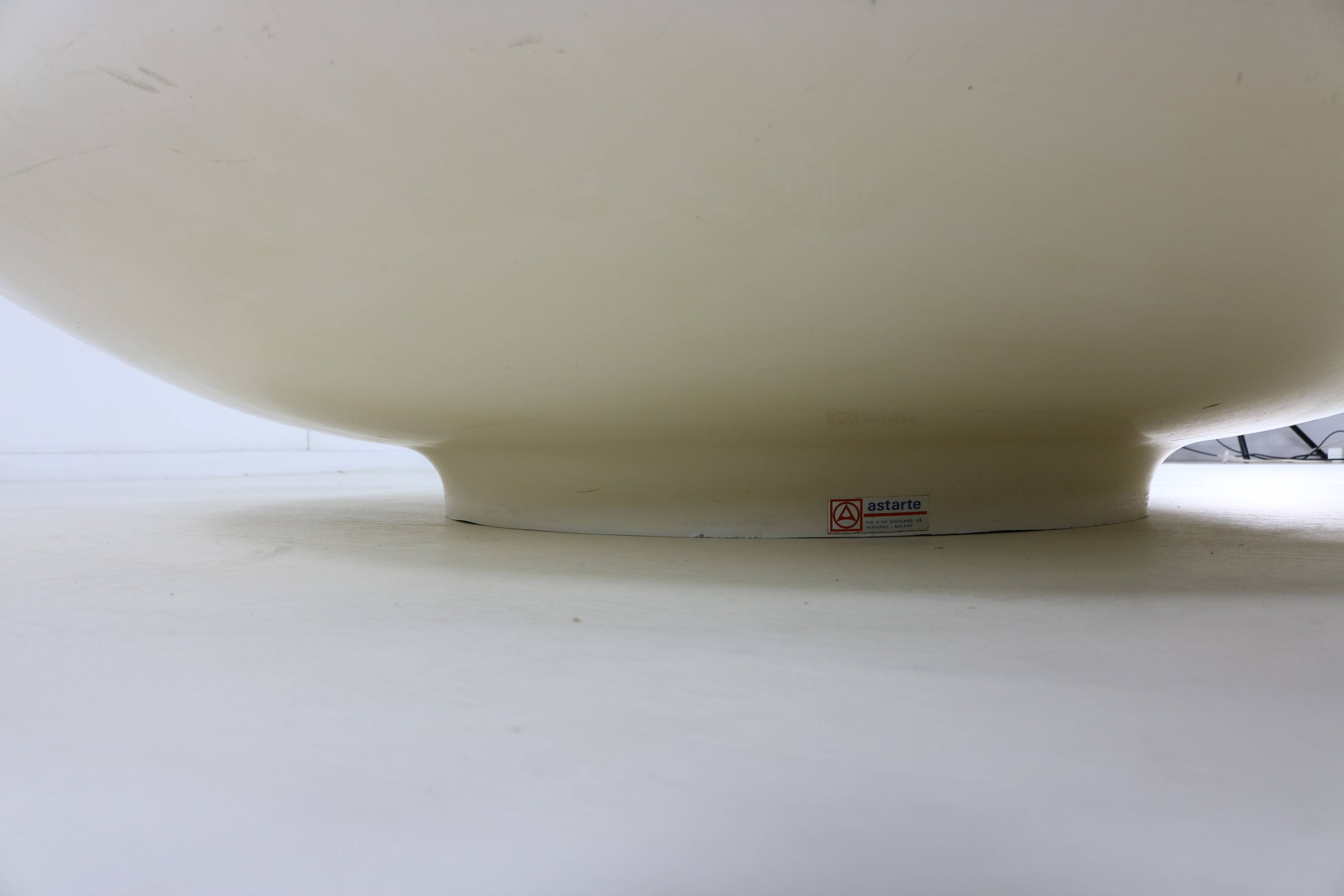 Seventies Italian design UFO coffee table by Astarte Milano