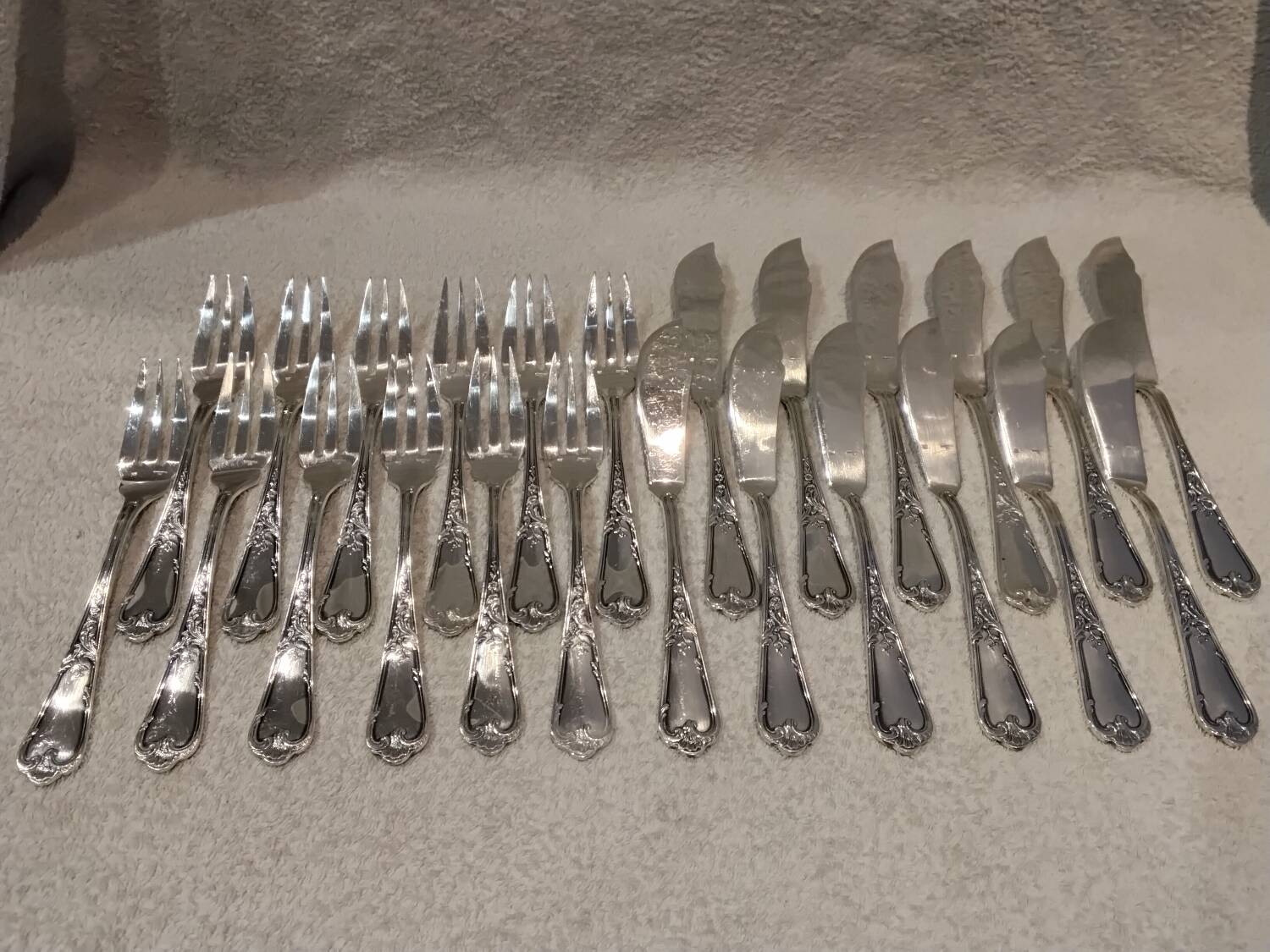 6 forks, 6 fish knives, silver-plated metal, silversmith Ercuis LXV 29