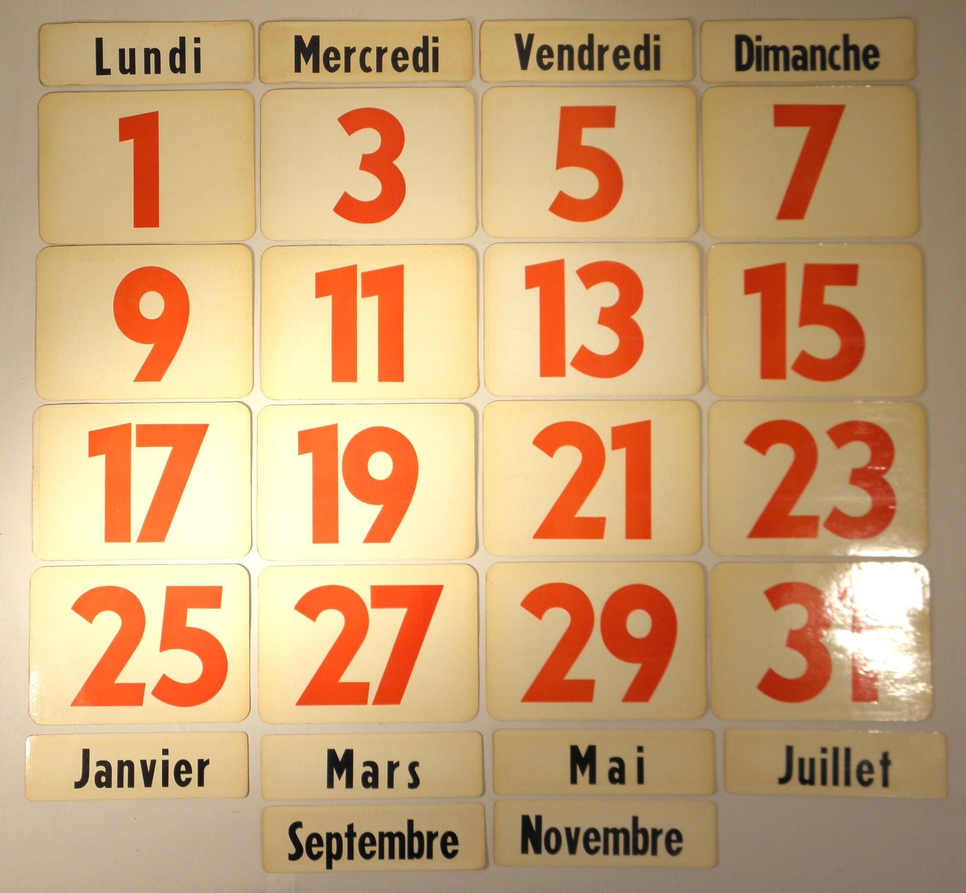 Perpetual calendar 60s