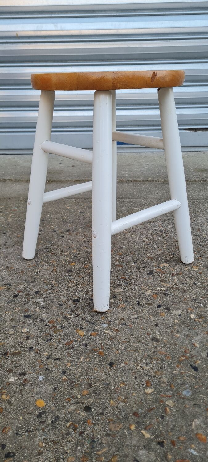 Scandinavian stool
