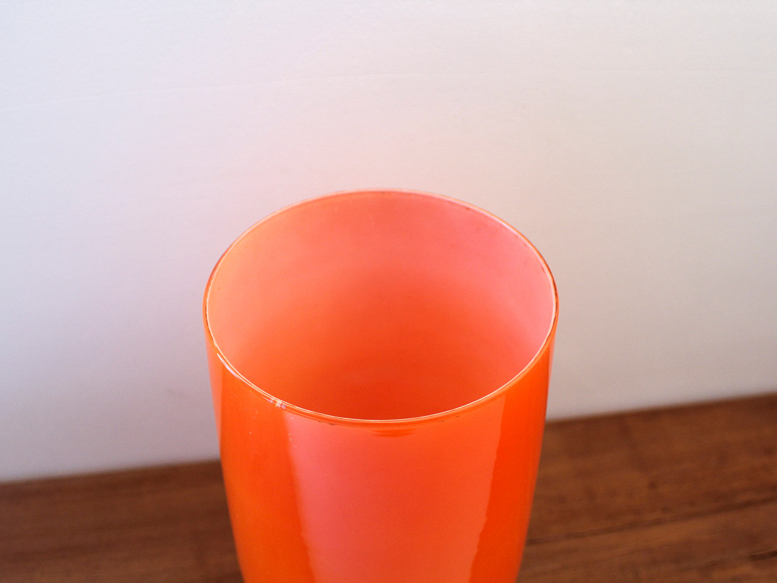 Opaline orange 70s for suspension