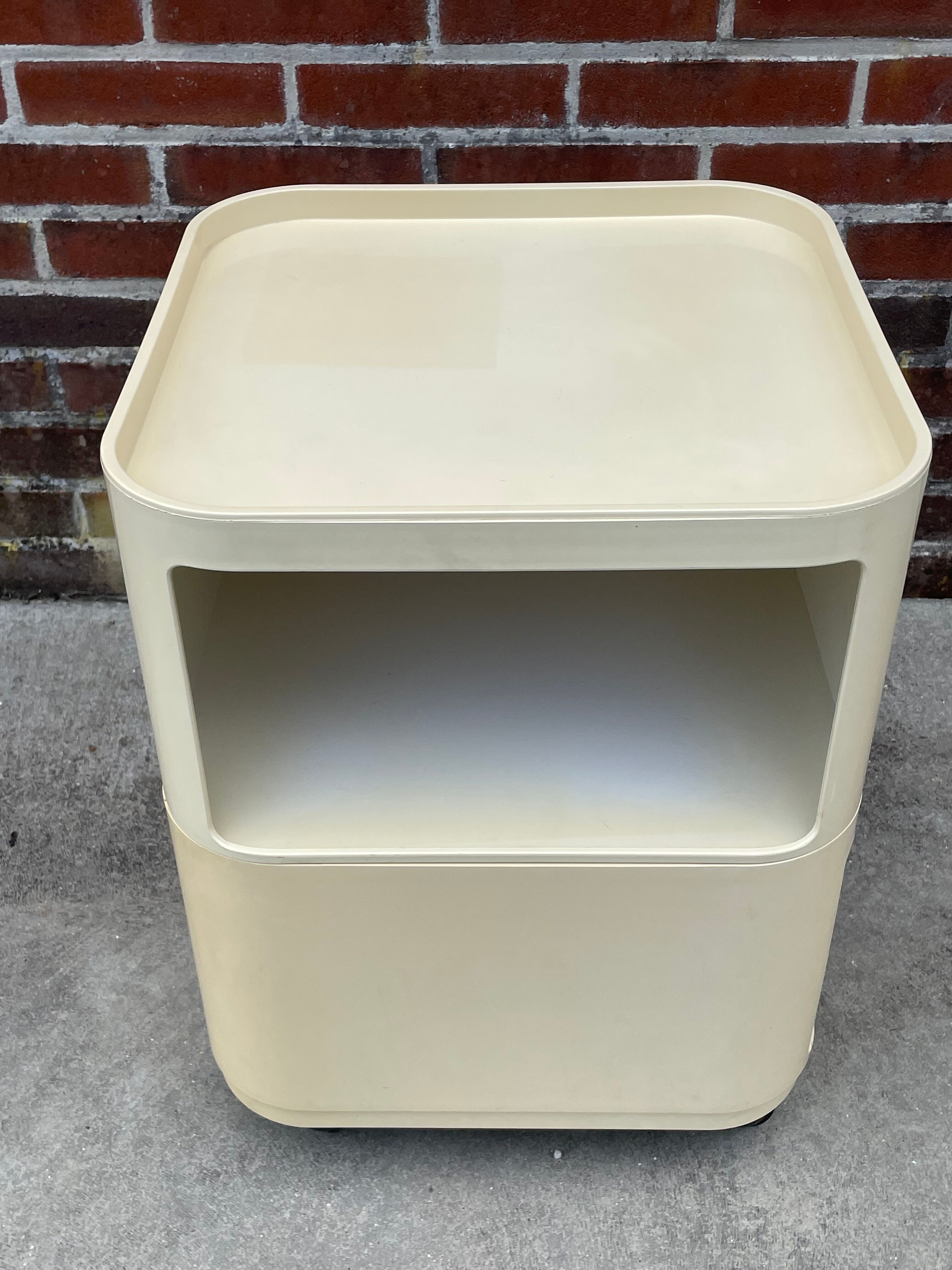 Set of Two Componibili by Anna Castelli Ferrieri for Kartell