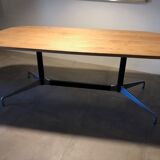 Table segmented par Charles & Ray Eames