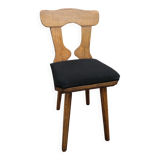 1chaise en chêne massif