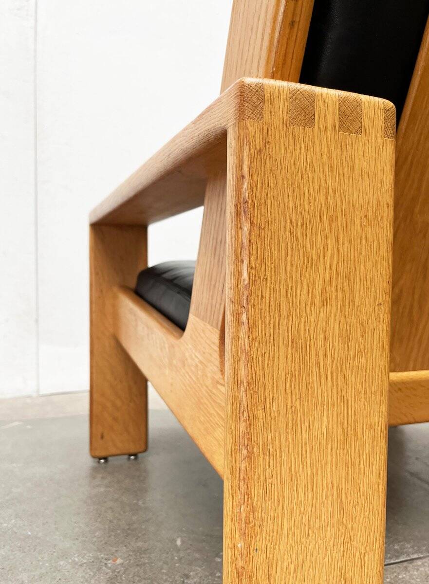 Mid-Century lounge chair model Bonanza with a high back in leather by Esko Pajamies for Asko, Finland, 1960s.