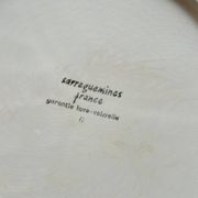 Set of 6 beige earthenware dinner plates, circa 1970, Sarreguemines, France.