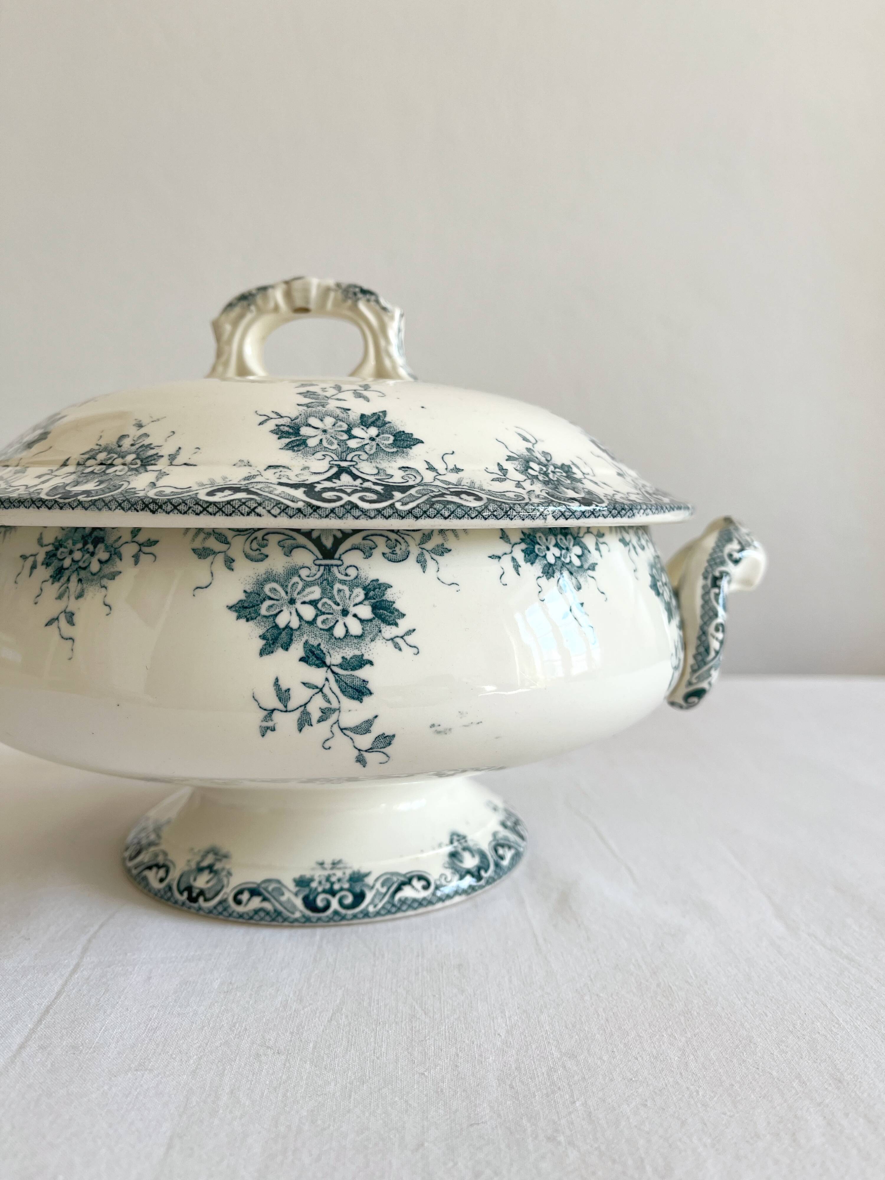 Iron earth tureen Primrose, Saint Amand and Hamage