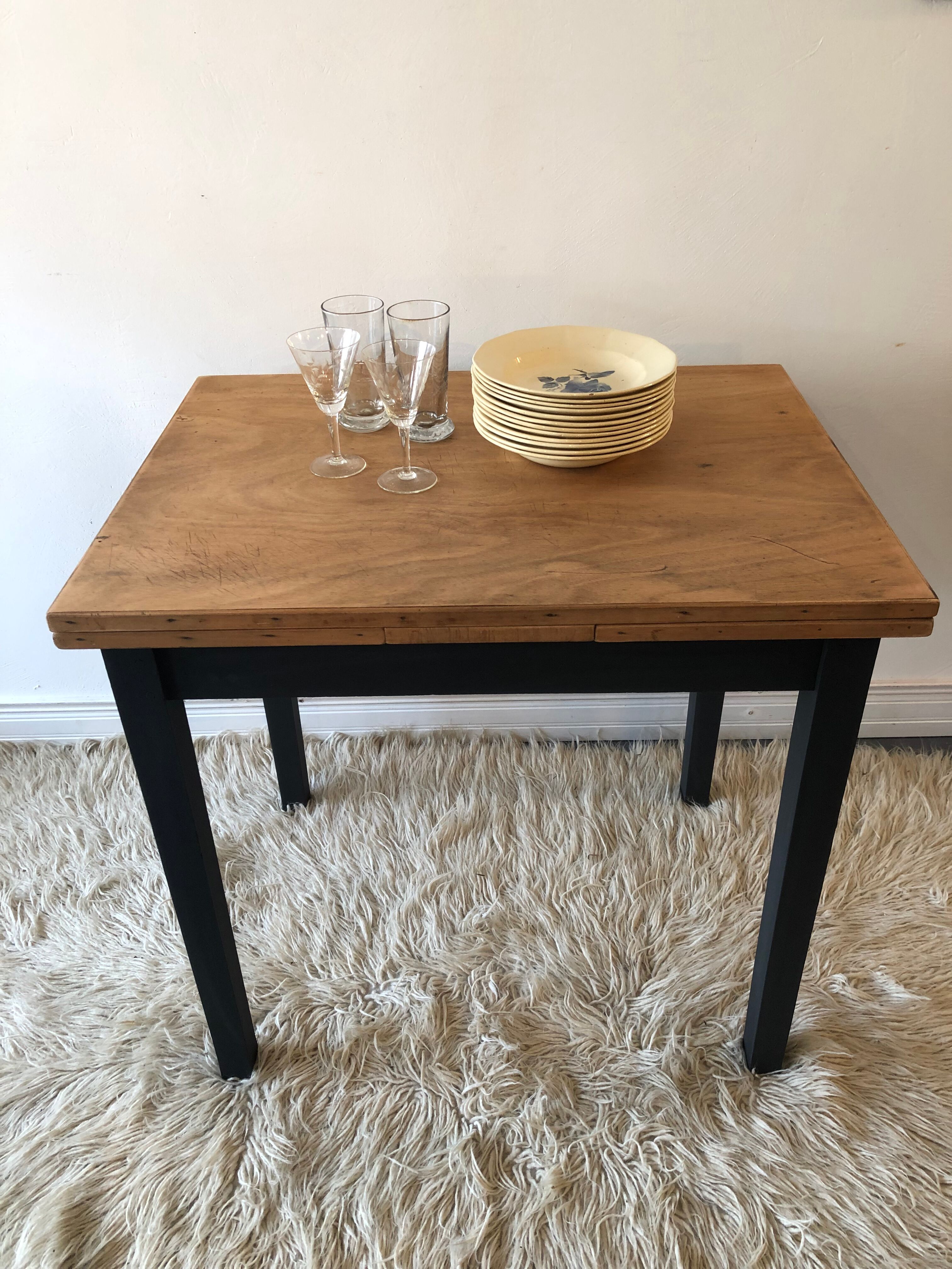 Vintage table with extensions