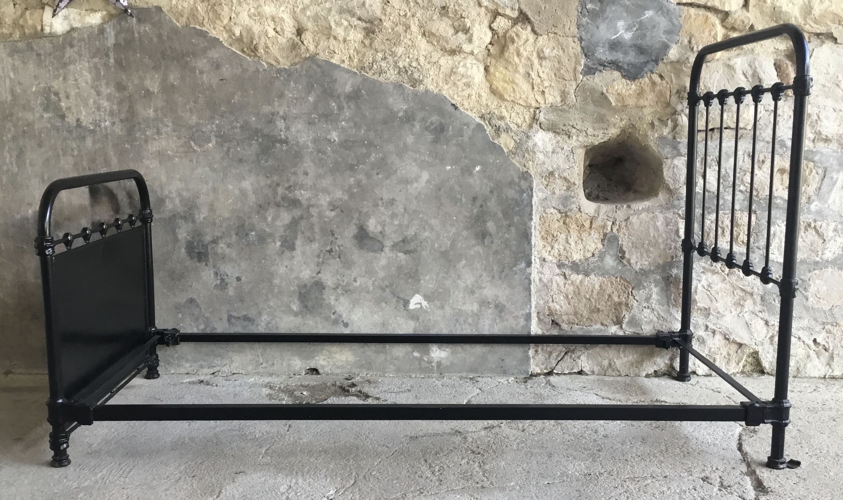 Metal bed frame XXth