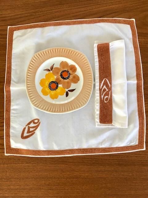 Placemats and napkins