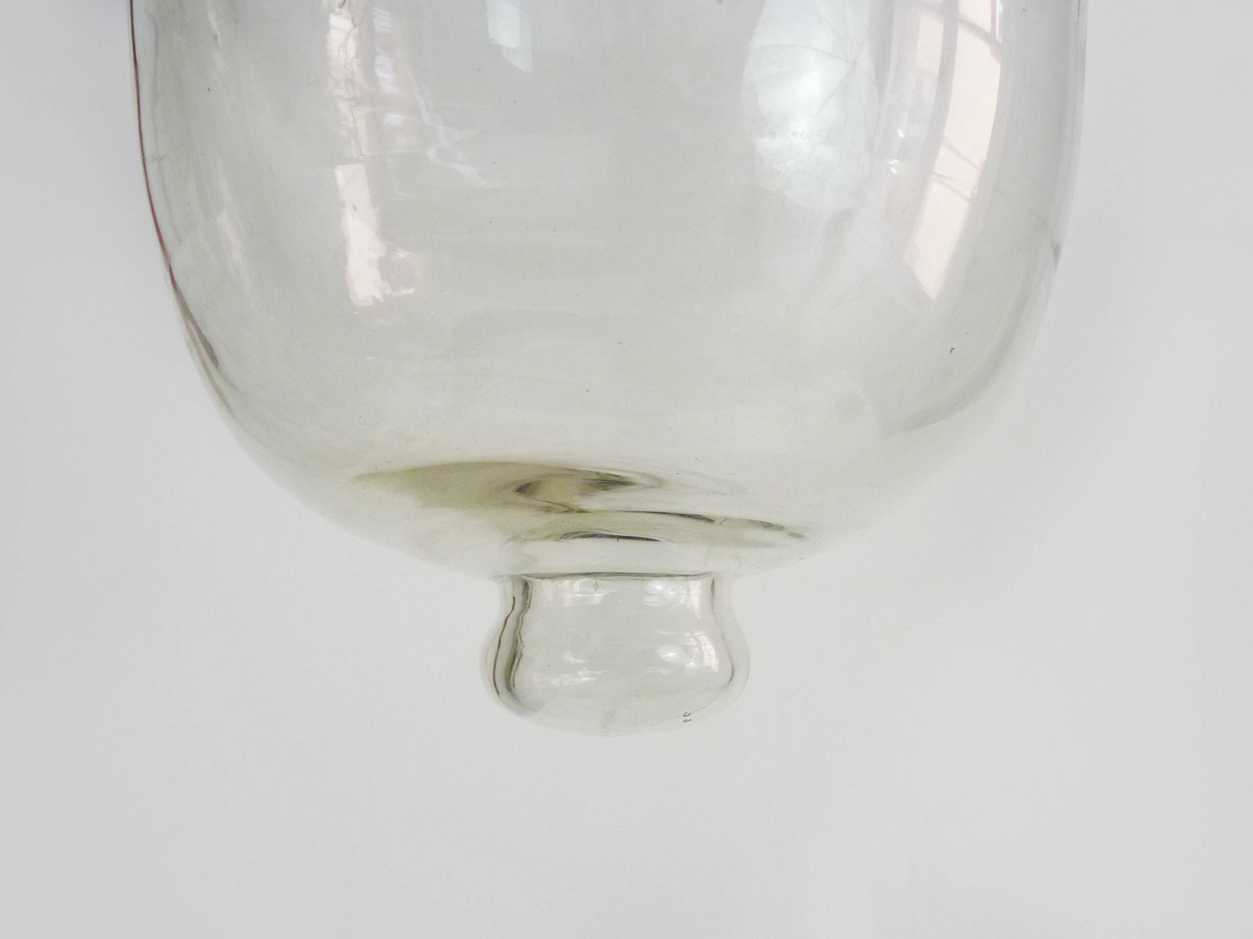 Glass bell lantern with its fumivore. XIXth