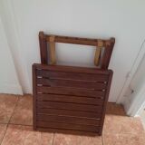 Folding coffee table