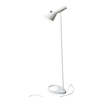 white lacquered metal reading floor lamp