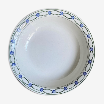 Round and hollow St Amand dish in white and blue enamelled iron earth