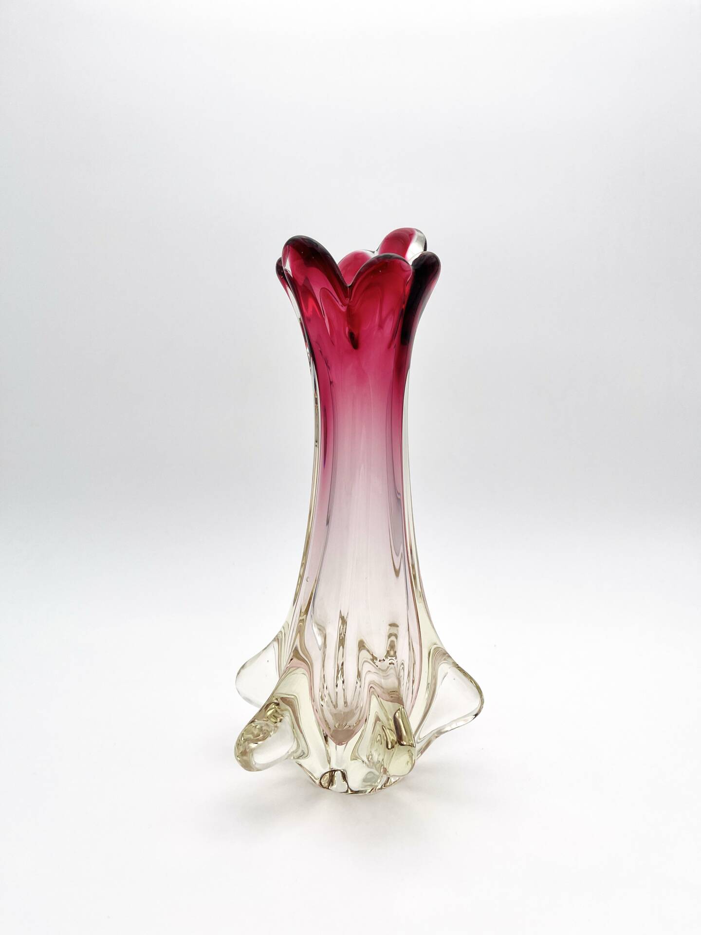 Murano Sommerso Vase Sculpture "Chambord" – Ruby Red & Champagne