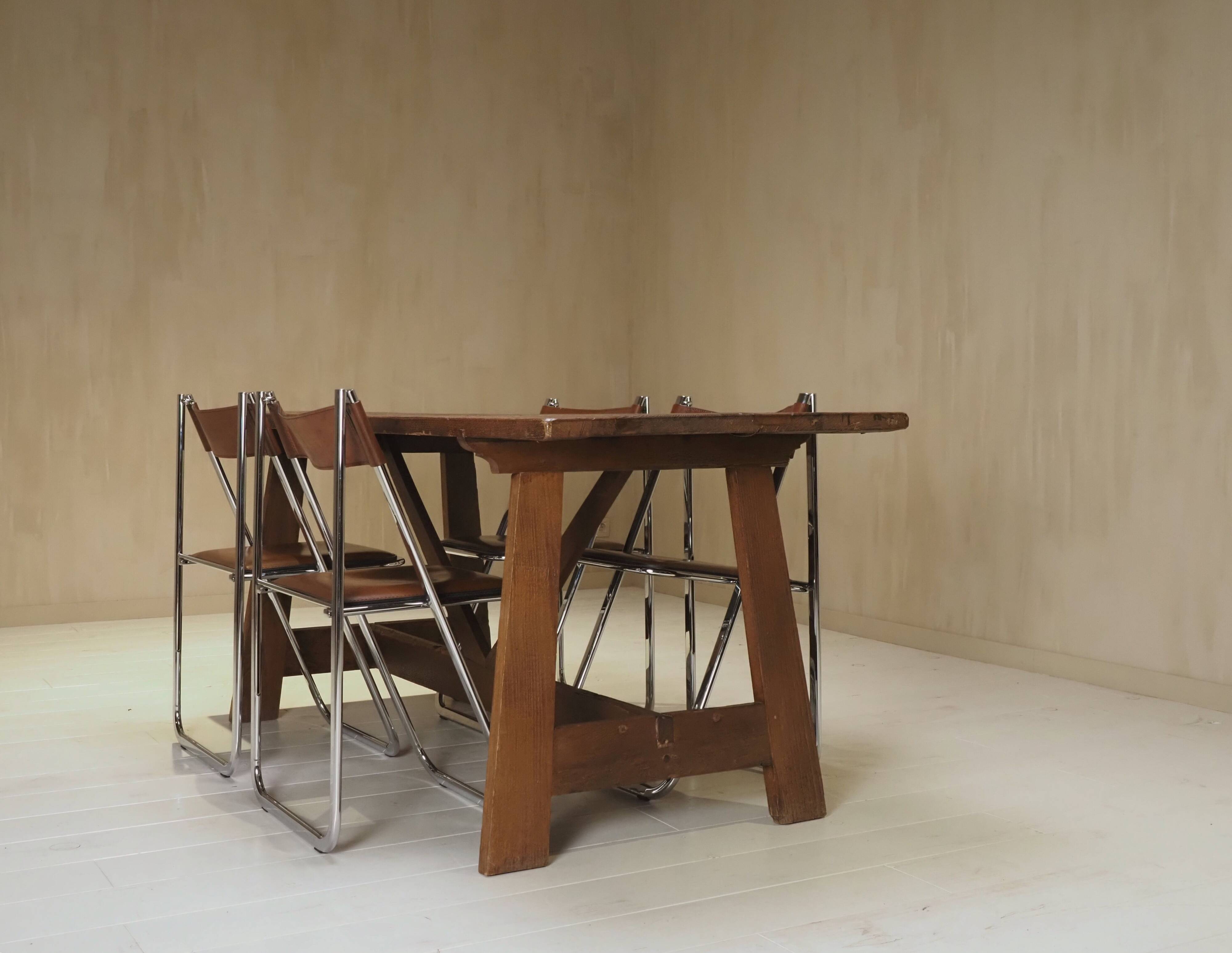 19th-century Italian dining table