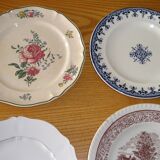 Set of 12 different flat plates