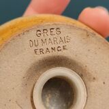 Grès du Marais - salt and pepper salt and pepper on horseshoe support