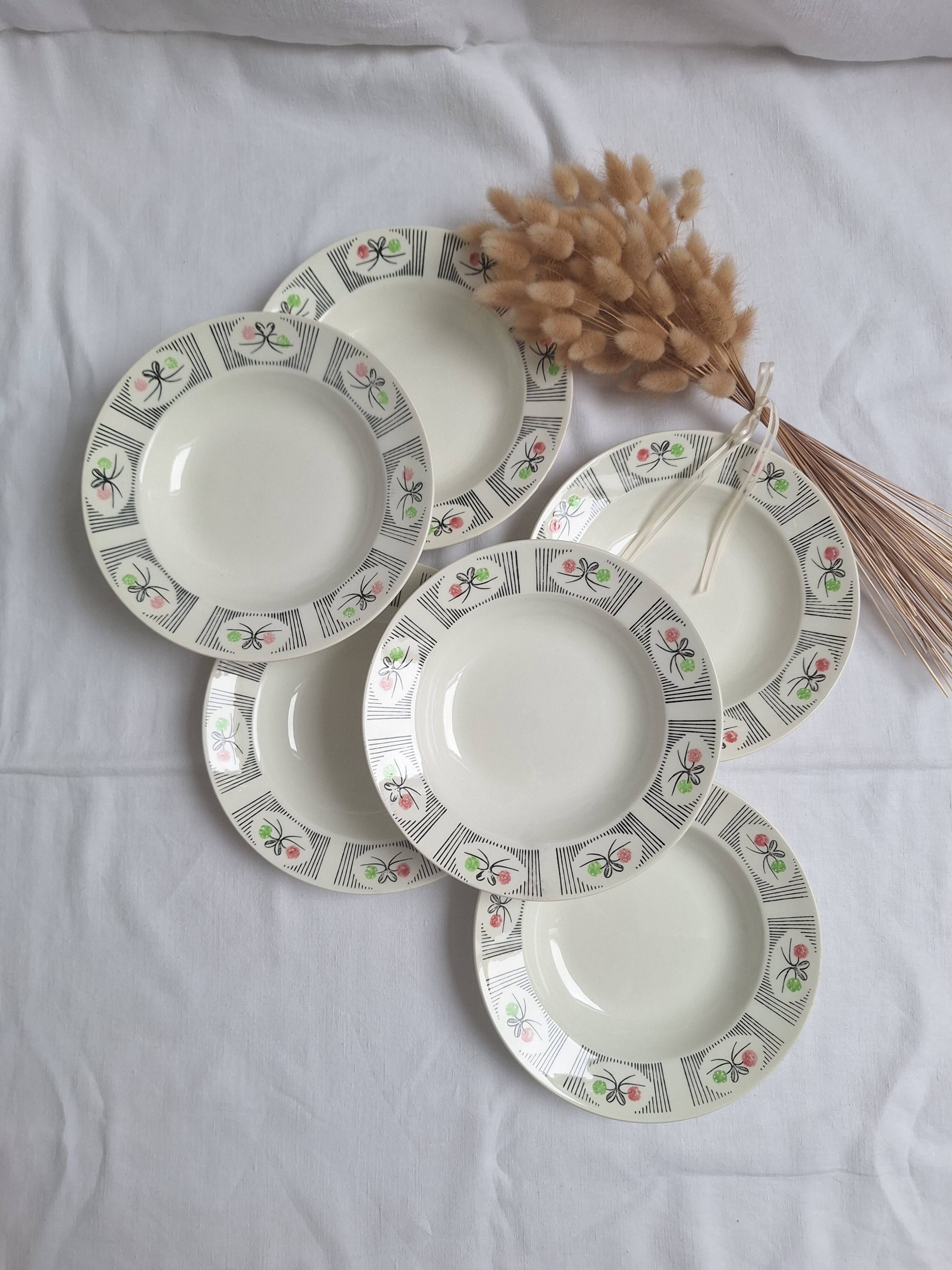 Deep plates Gien model Marie-José