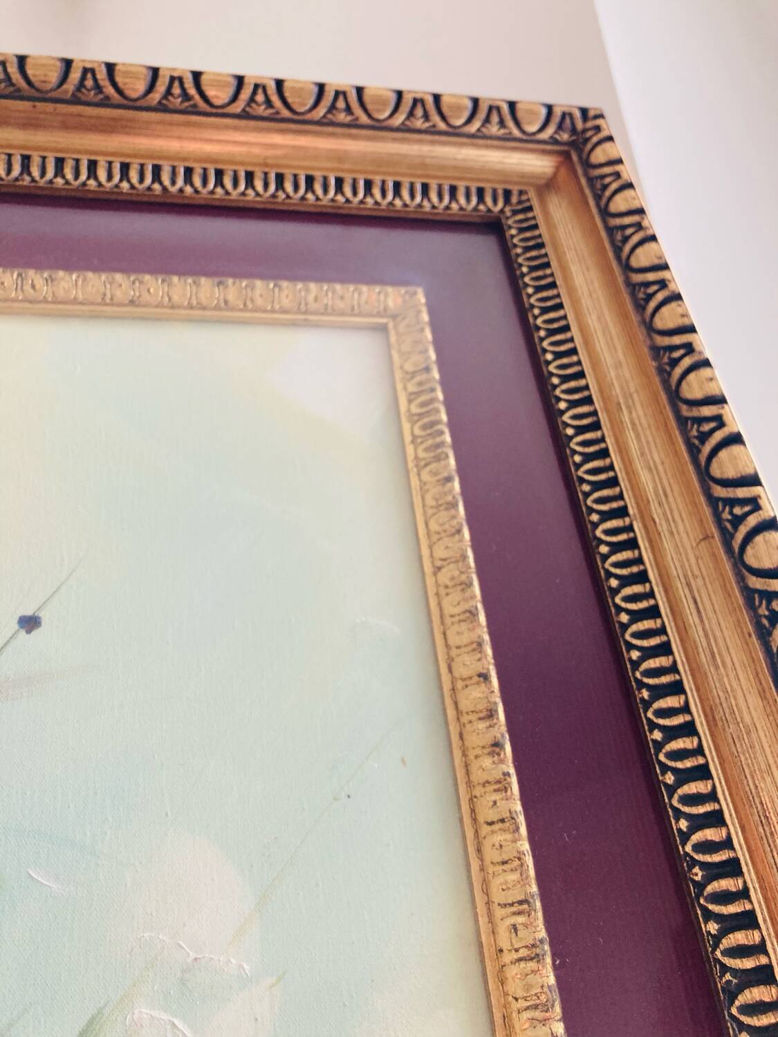 Large HST painting depicting a floral bouquet signed Lina Pont (?)