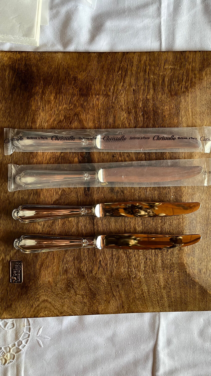 Set of 4 Christofle Pompadour knives