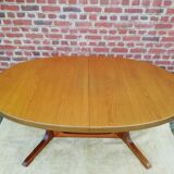 Baumann expandable oval table, 1960