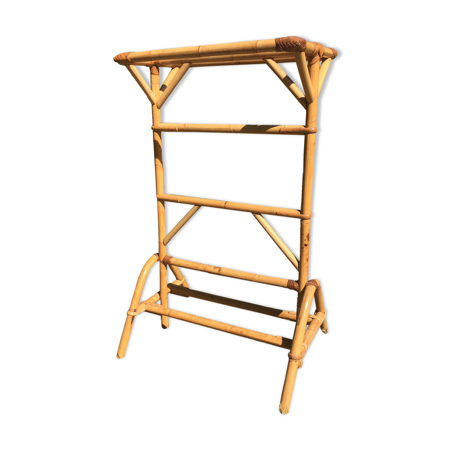 Valet, bamboo towel rail