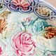 Assiette en barbotine, majolique Wasmuel décor roses
