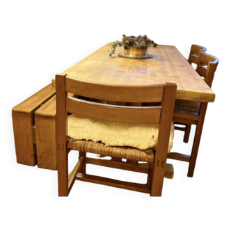 Table et tabouret Charlotte Perriand