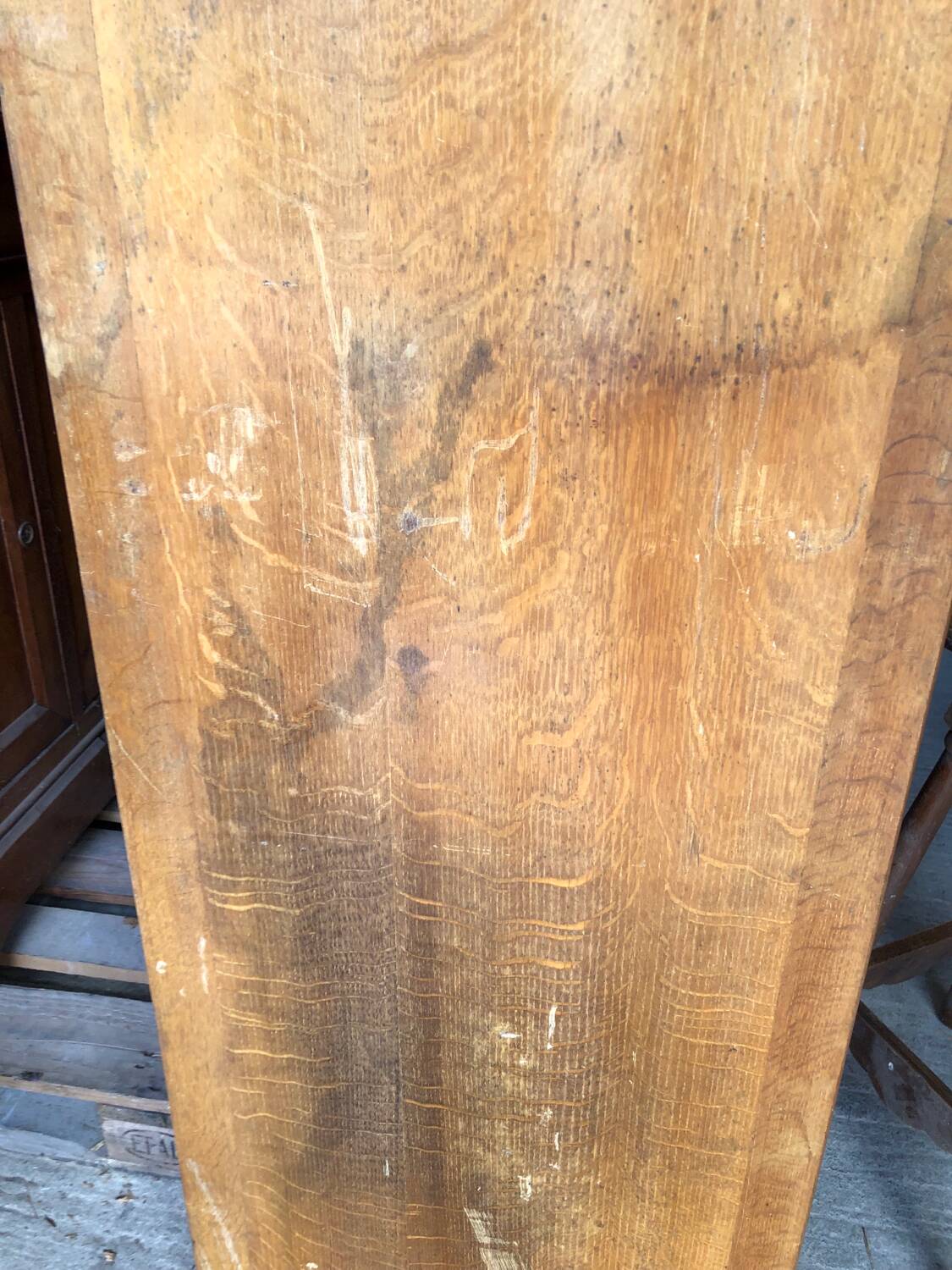 Vintage oak bookcase with compass base