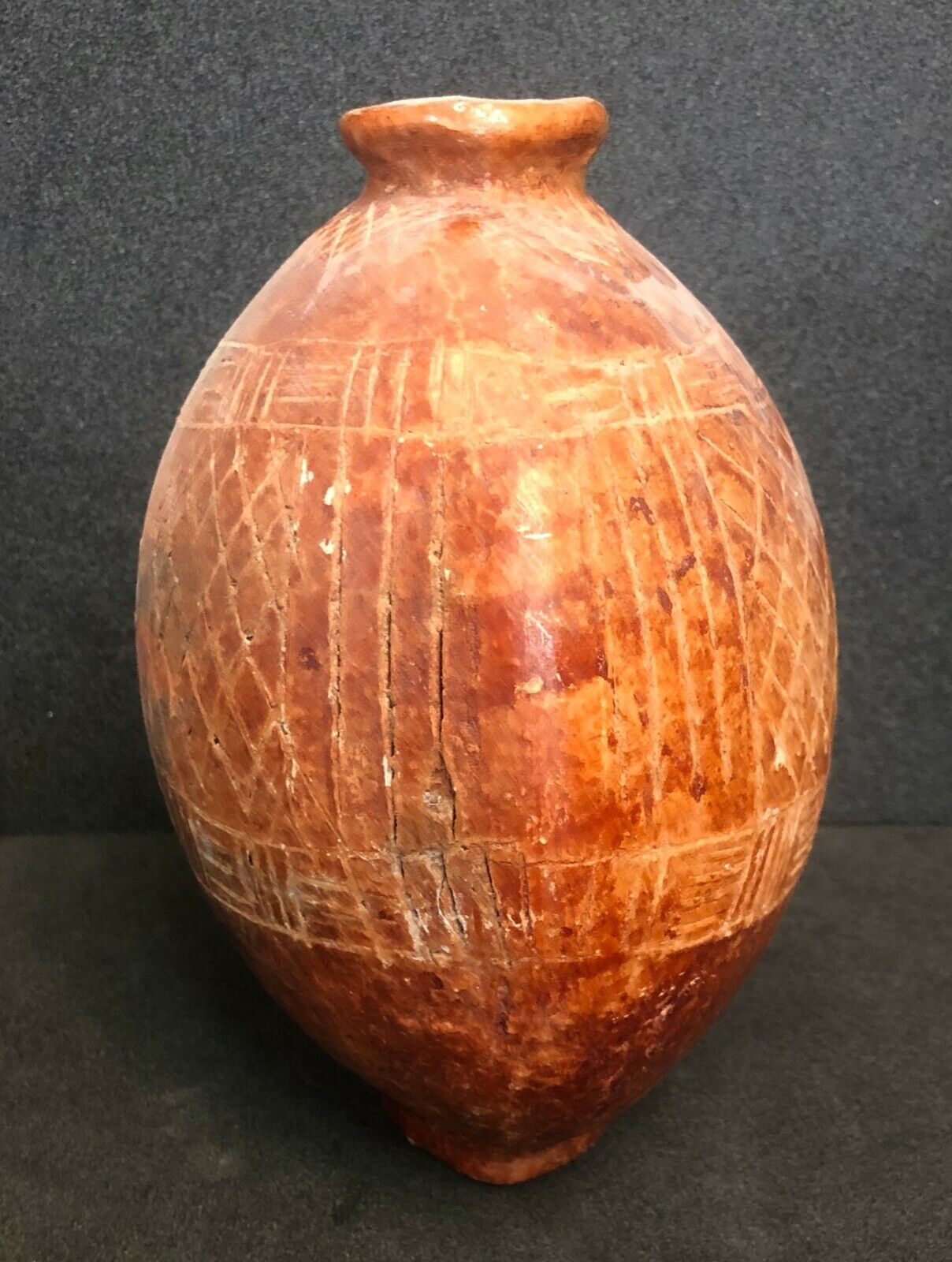 Vase o Dogon Mali milieu XXe Afrique