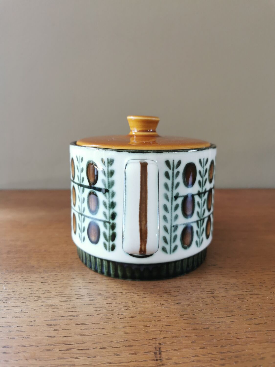 Boch la louviere vintage coffee service. nut