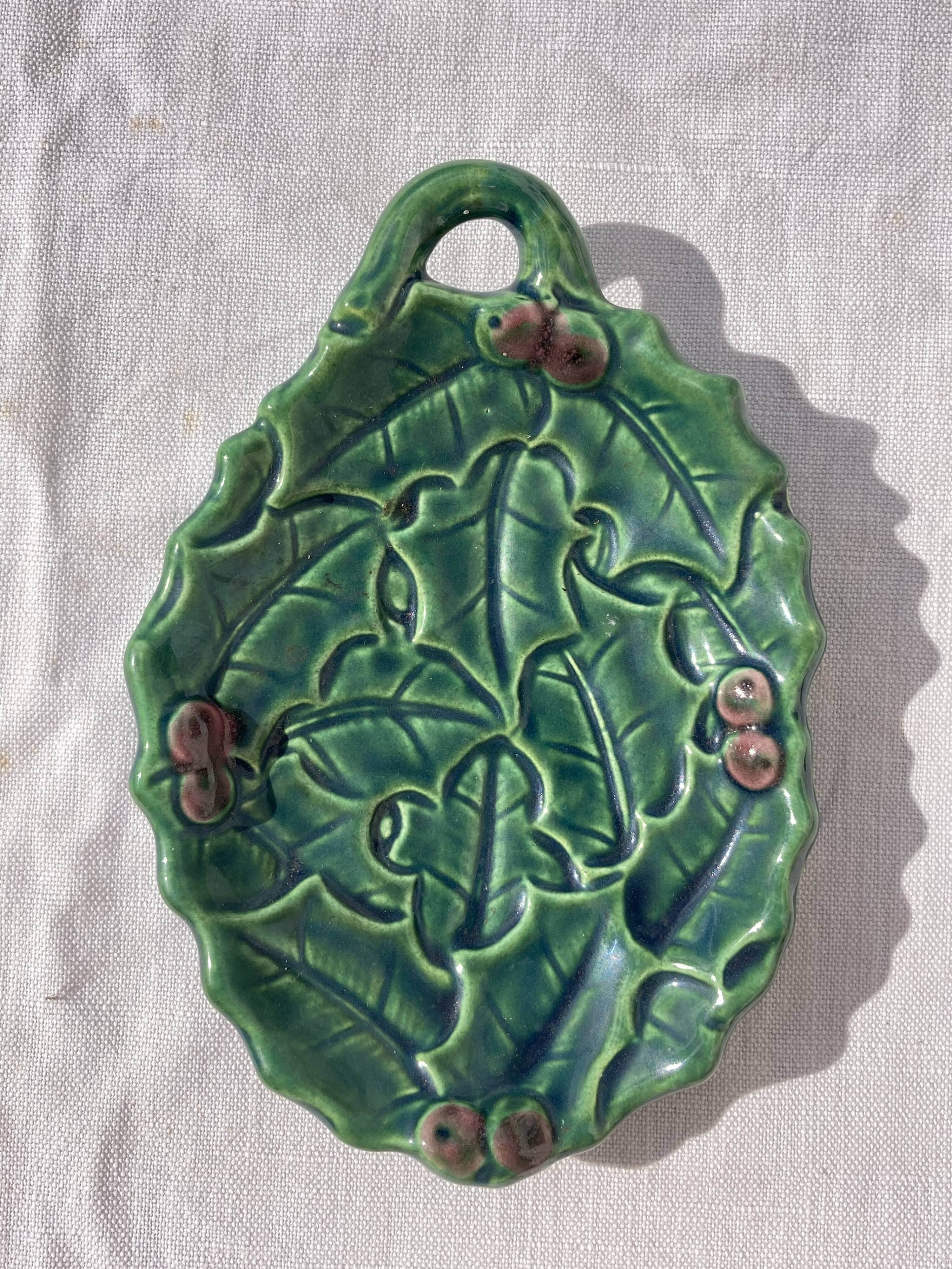 Holly slip cup - vintage ceramic