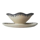 Gravy boat