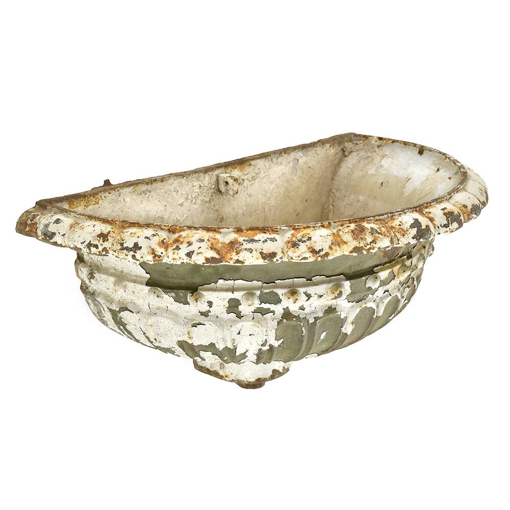 Pair of Medici cast iron wall-mounted basins