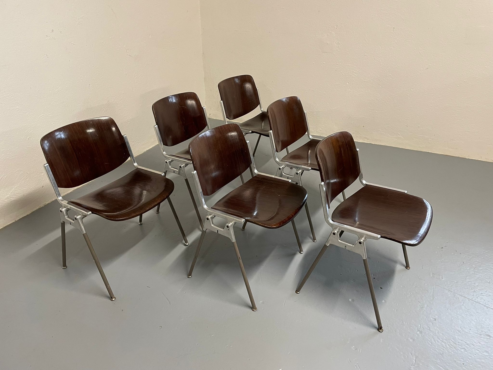 Set of 6 DSC106 dining chairs by Giancarlo Piretti for Castelli