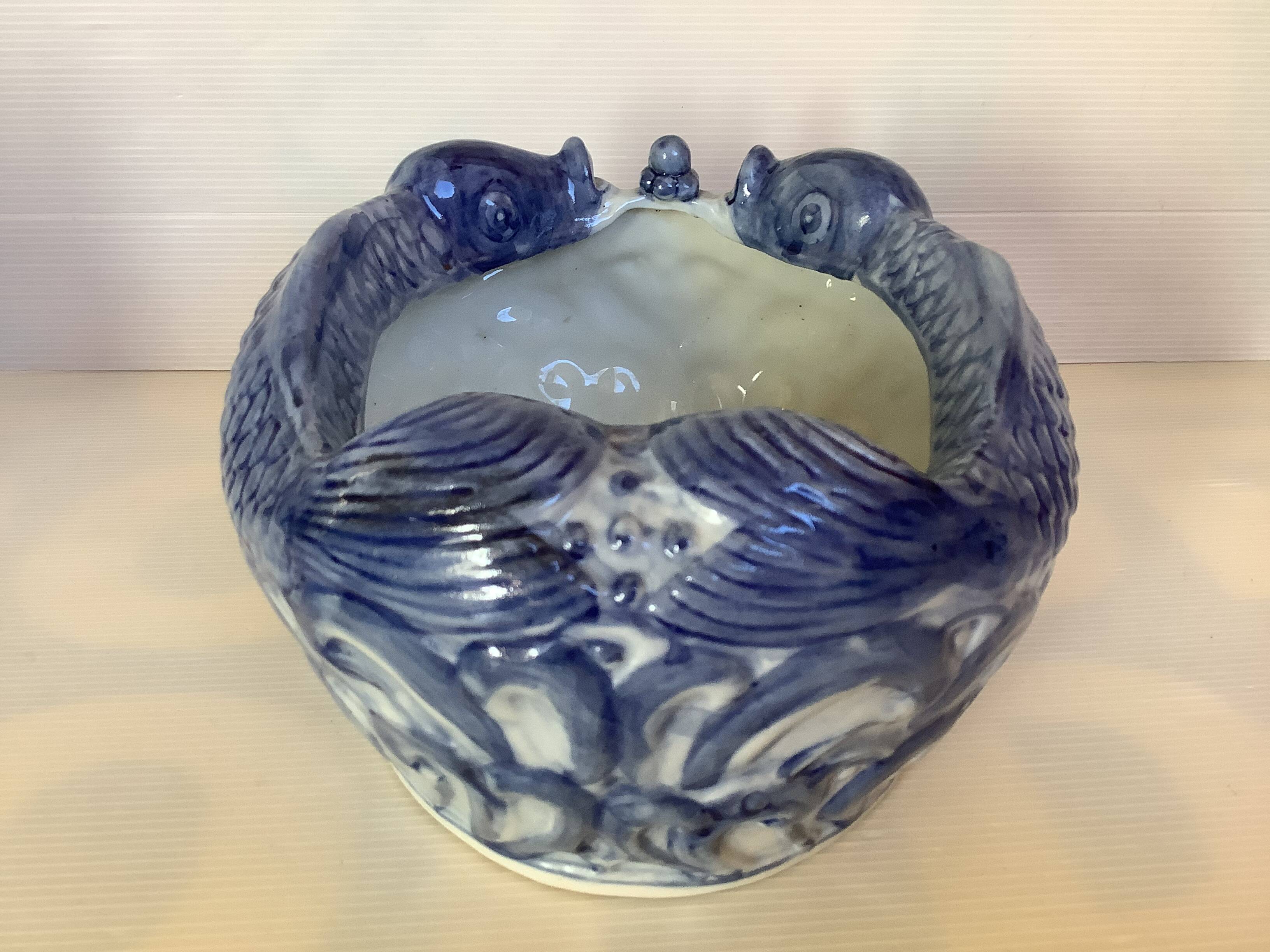 Chinese blue and white fish planter