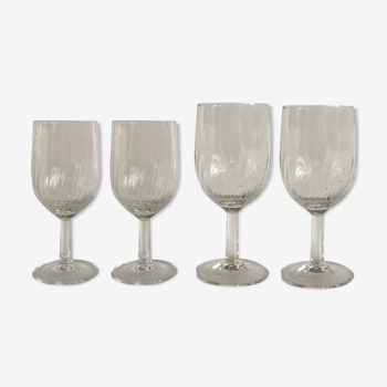 Duo of wine and water glasses engraved spiral