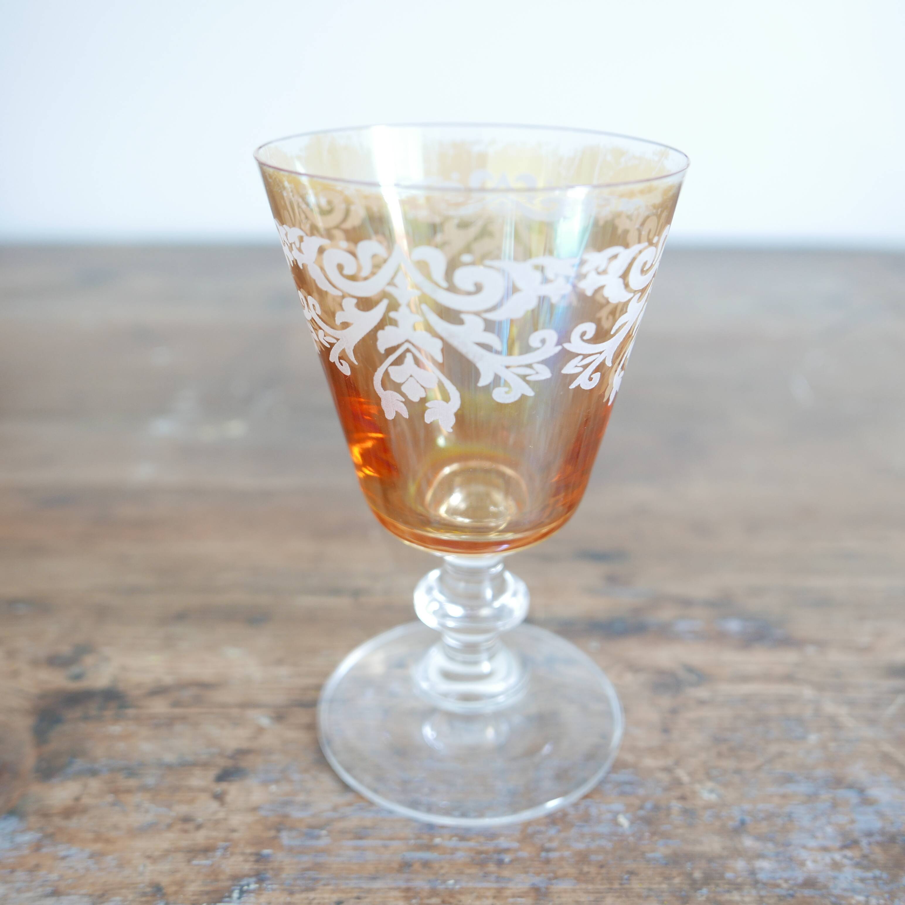 6 Orange-tinted engraved glass wine glasses