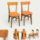 Paire de chaises bistrot caramel 1950